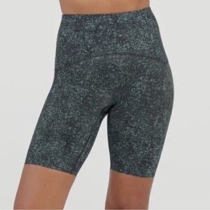 NWT Spanx booty booster biker shorts XS